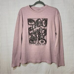 Graphic Long Sleeve Shirt in light purple